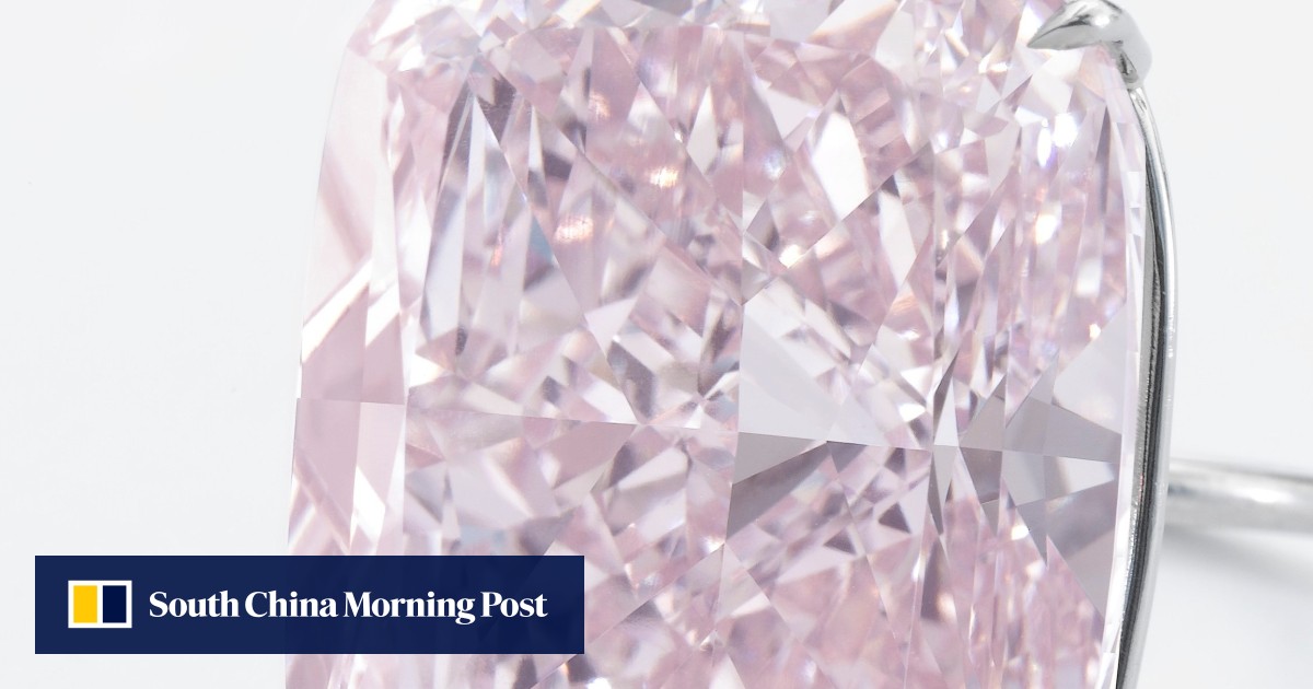 World s largest fancy intense pink diamond to go on auction for up