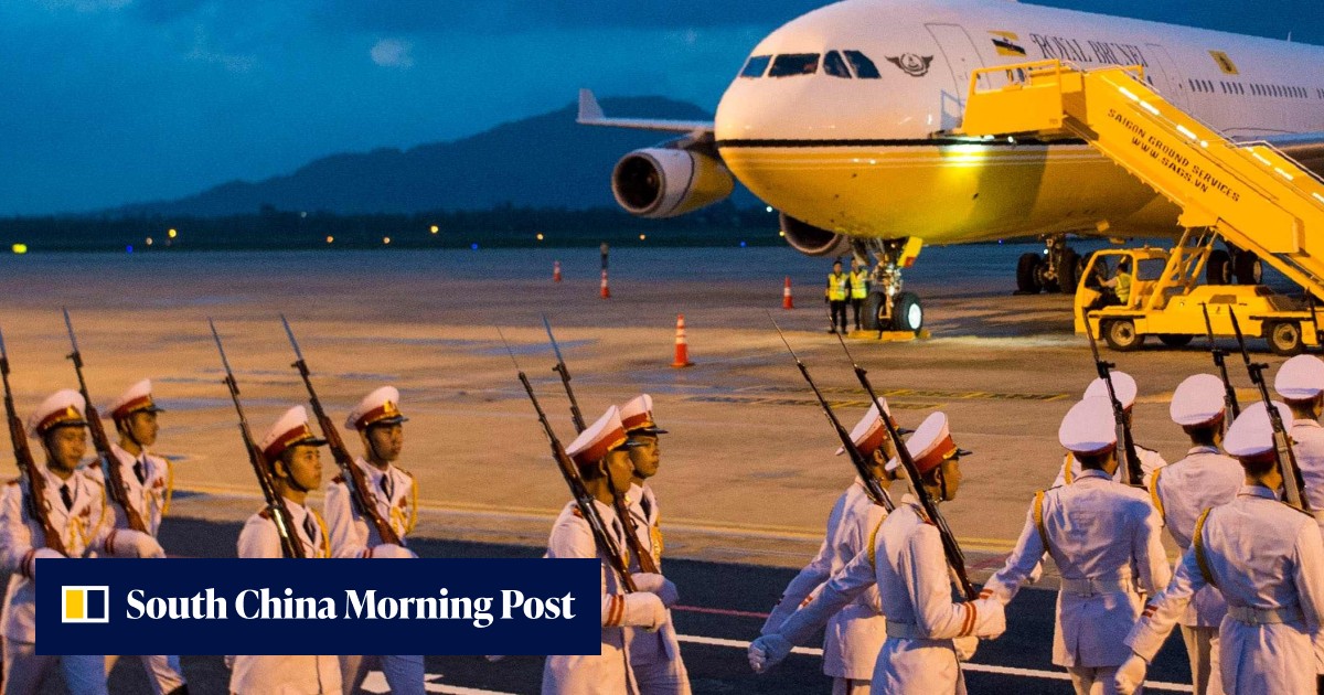 Xi Jinping calls on China, Vietnam to work together to settle South ...