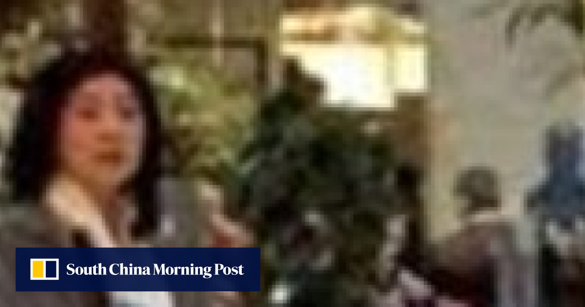 Former Thai PM Yingluck Shinawatra ‘spotted’ shopping in London mall | South China Morning Post Is this really ex-Thai PM... 