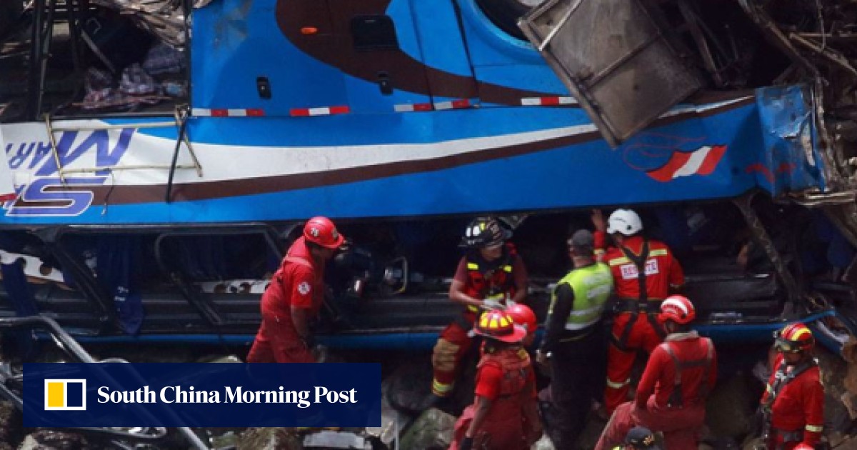 48 Dead After Bus Plunges Off ‘devil S Curve In Peru Leaving Bodies Strewn Across Shore