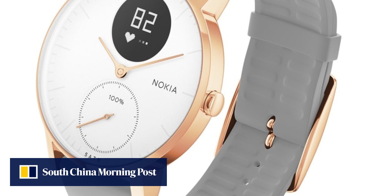 Nokia smartwatch rose gold top