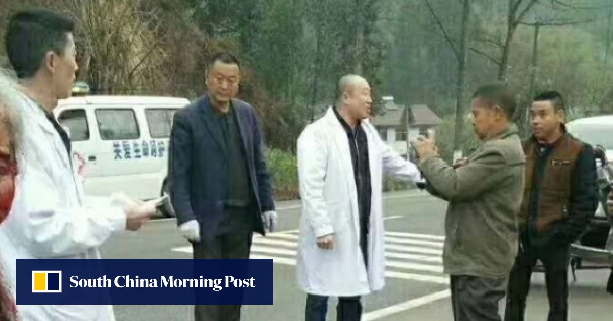 Chinese knifeman held for killing his parents, daughter; slashing six