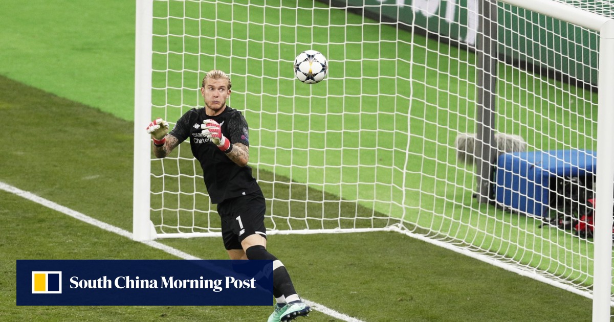 Loris Karius makes mistake for Liverpool v Borussia Dortmund in