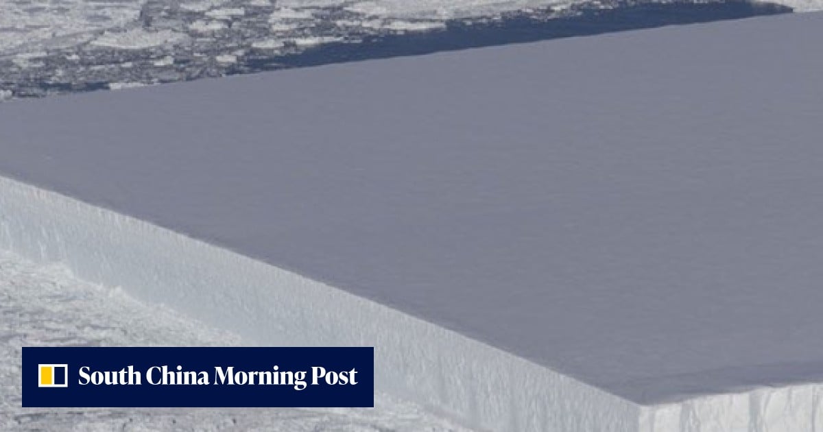 Ice Rectangle Perfectly rectangular iceberg floating off Antarctica looks ...