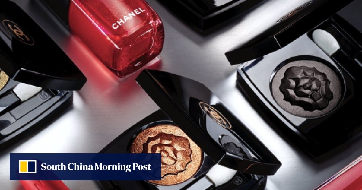 We review Chanel Beaut s Christmas make up from its Collection