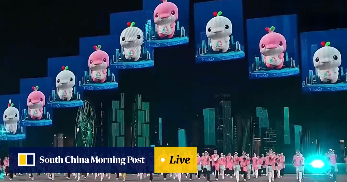 Stunning water stage provides backdrop to National Games closing ceremony