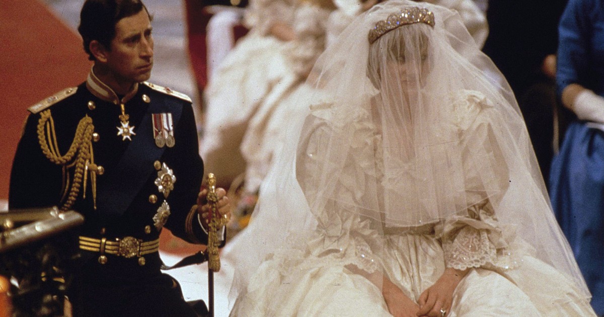kensington palace princess diana wedding dress Princess Diana's Iconic Wedding Dress Worth Rs 1.5 Crore To Be Displayed In Kensington Palace In Summer 2021