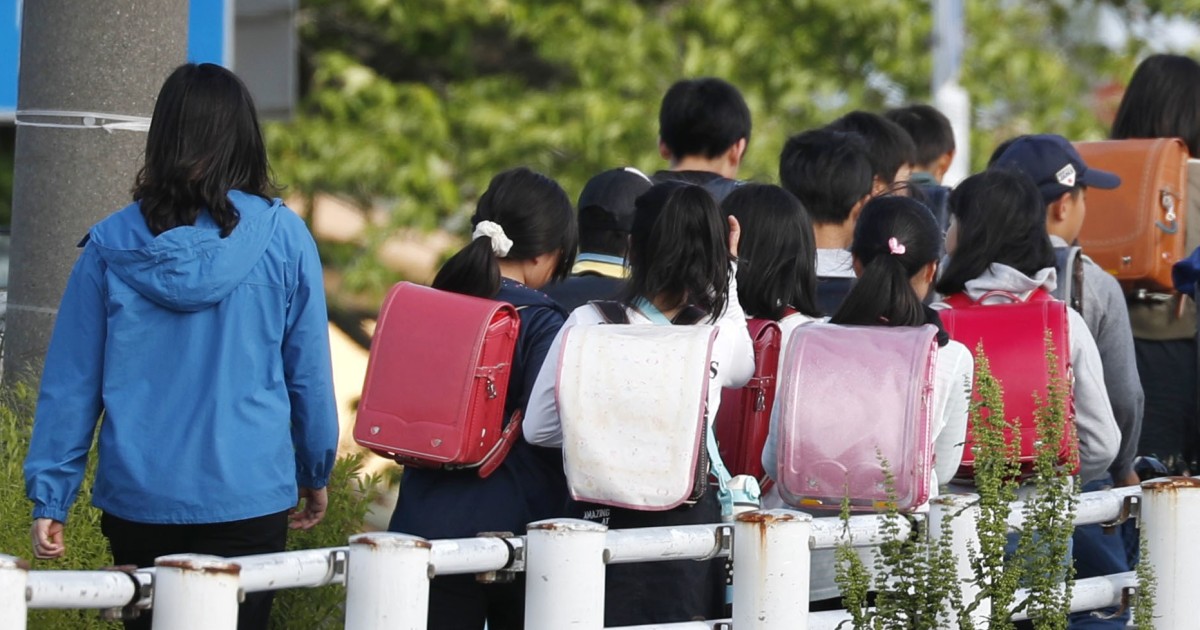 Tricked Schoolgirl - Many child porn victims in Japan tricked or coerced into ...