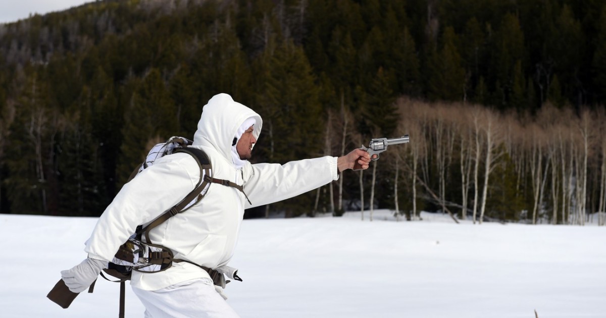 Taylor Sheridan's 'Wind River' is a Blistering Expose of Violence