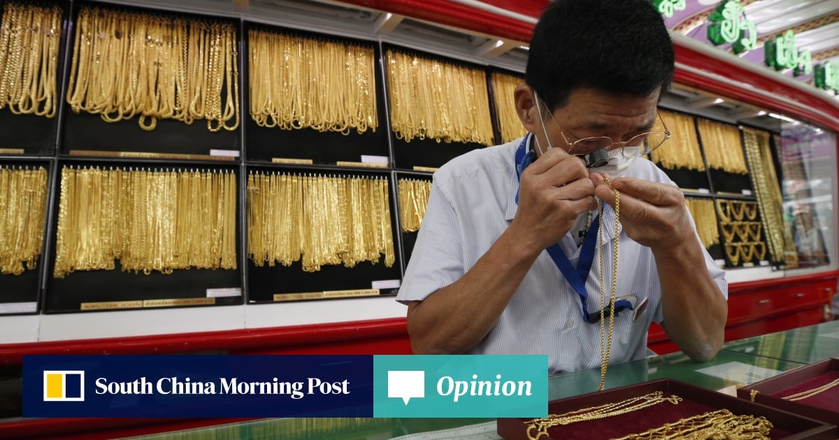 Macroscope | Central banks rush to gold as fears of US dollar crisis ...