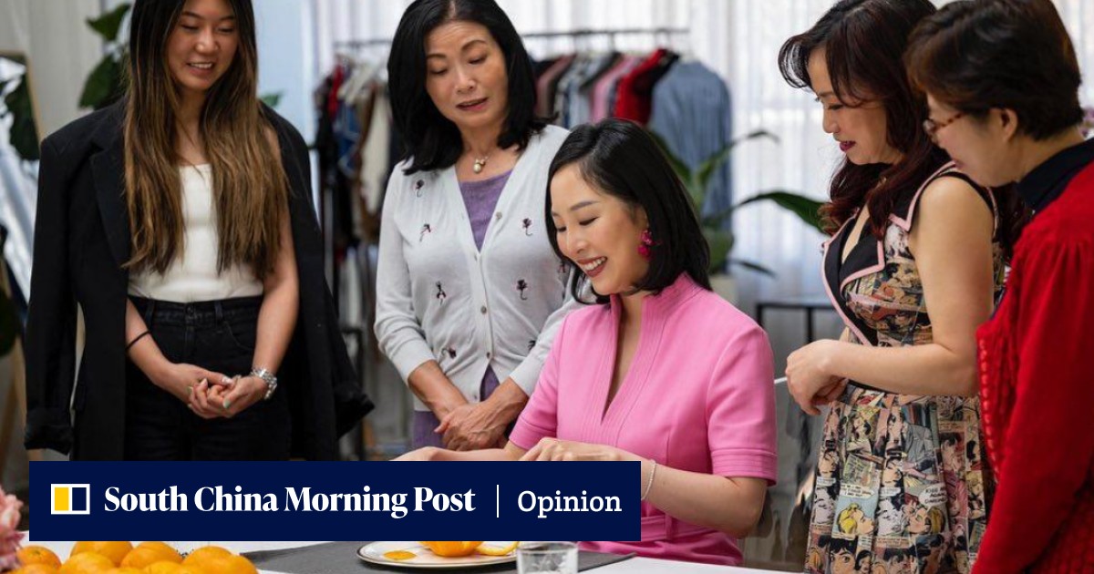 Global Trend 'Becoming Chinese' Sparks Cultural Debate