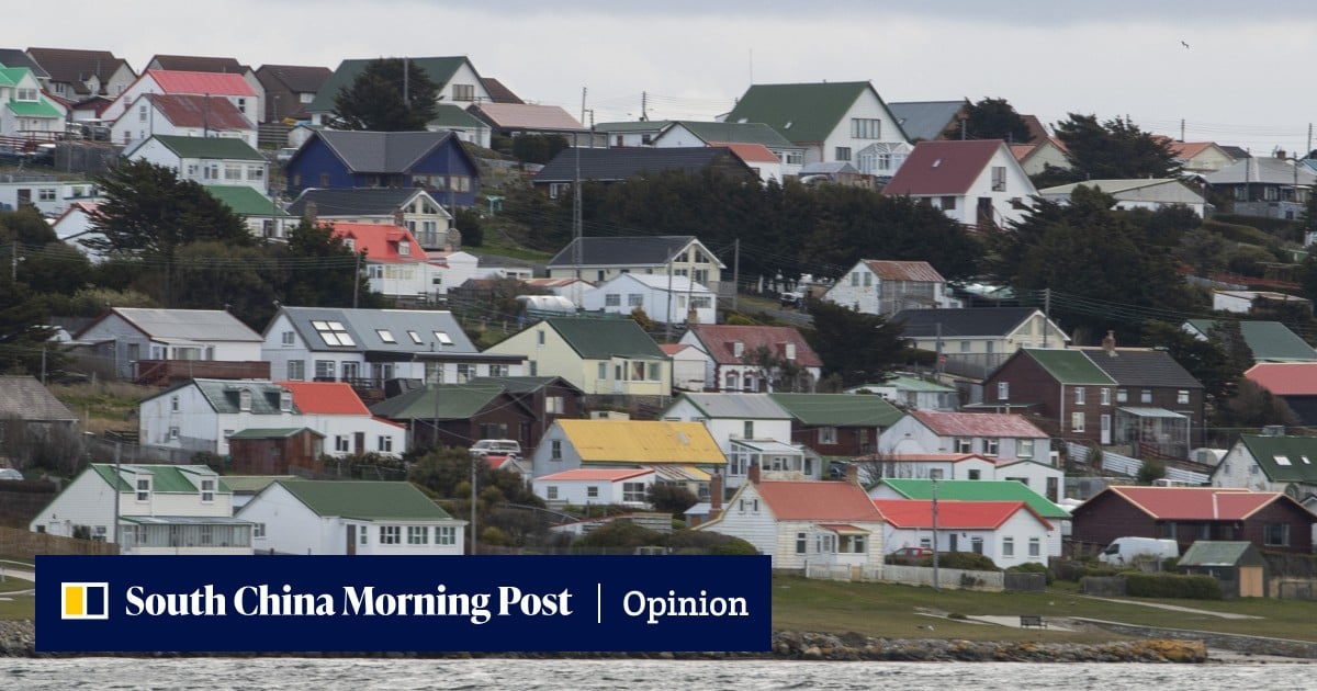 Britain should accept a Hong Kong-style handover of the Falklands