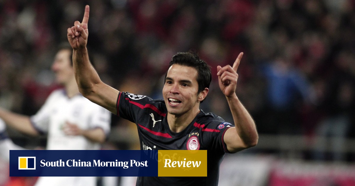 Saviola the saviour as Olympiakos reach knockout stages for first