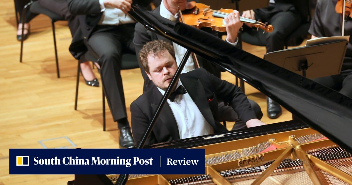 Review Benjamin Grosvenor joins Hong Kong Sinfonietta for a memorable night