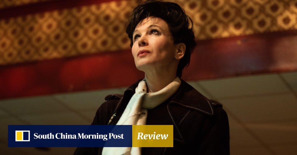 Judy Film Review Renée Zellwegers Golden Globe Winning Performance Anchors Wistful Garland