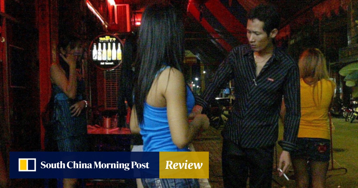 Hello, Shadowlands : Inside the Meth Fiefdoms, Rebel Hideouts and Bomb-Scarred Party Towns of Southeast Asia