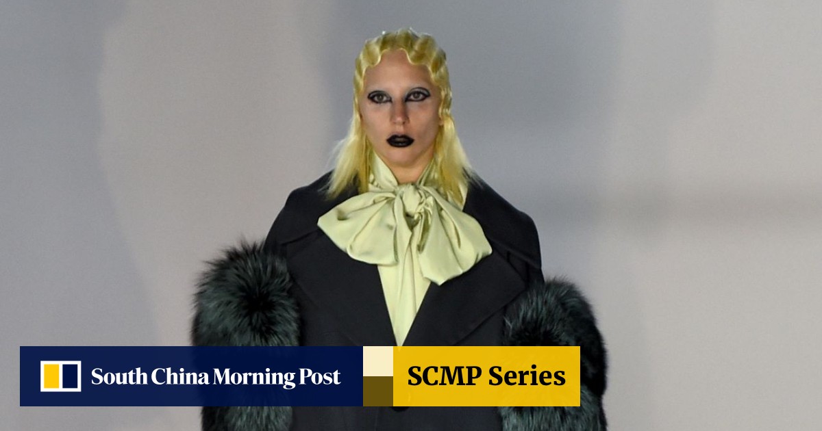 MARC JACOBS ジャケット LADY GAGA着用モデル Lady Gaga Walks The Runway At Marc Jacobs