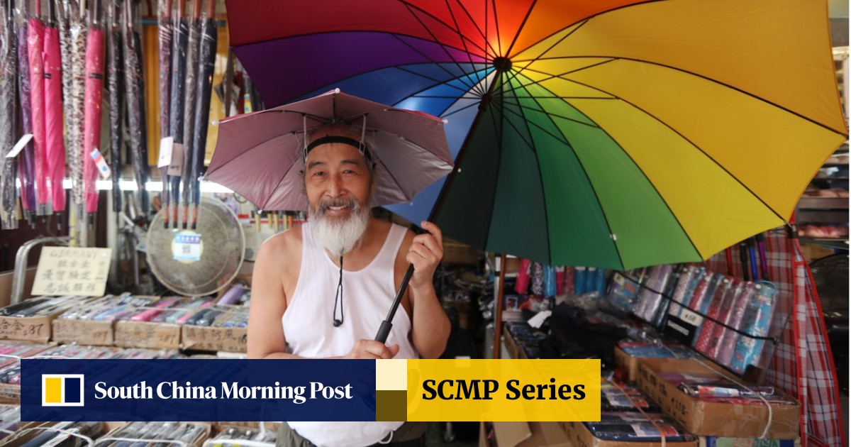 Umbrella seller top