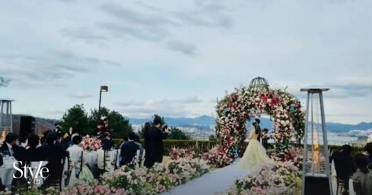 Inside Hyun Bin and Son Ye-jin's 'wedding of the century': everything we  know about the Crash Landing on You lovebirds' big, glitzy, K-drama  nuptials  from A-list guests to designer dresses |