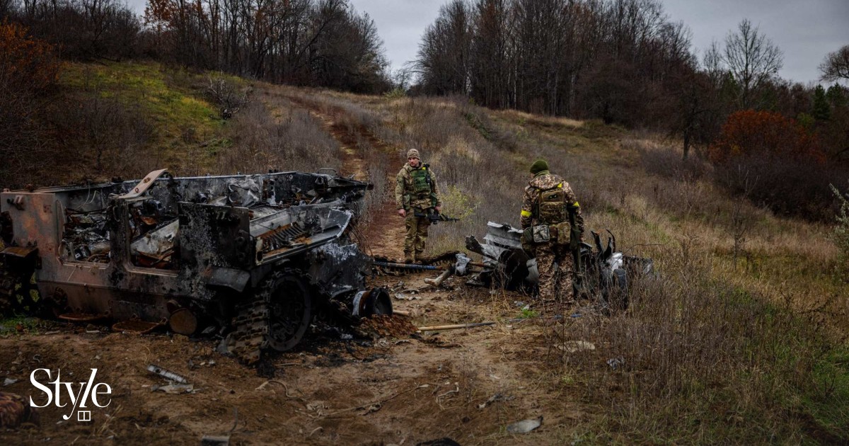 DG/WORLD AT WAR NO.31/COUNTERATTACK IN THE UKRAINE:DUBNO