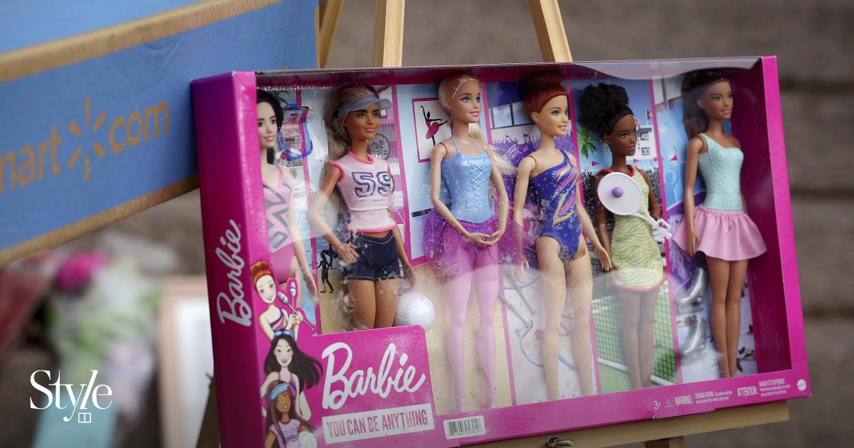 How Barbie became the world's most popular doll: it had poor sales at the  start and was criticised by feminists in the 1970s  now, it's made  billions and Margot Robbie will