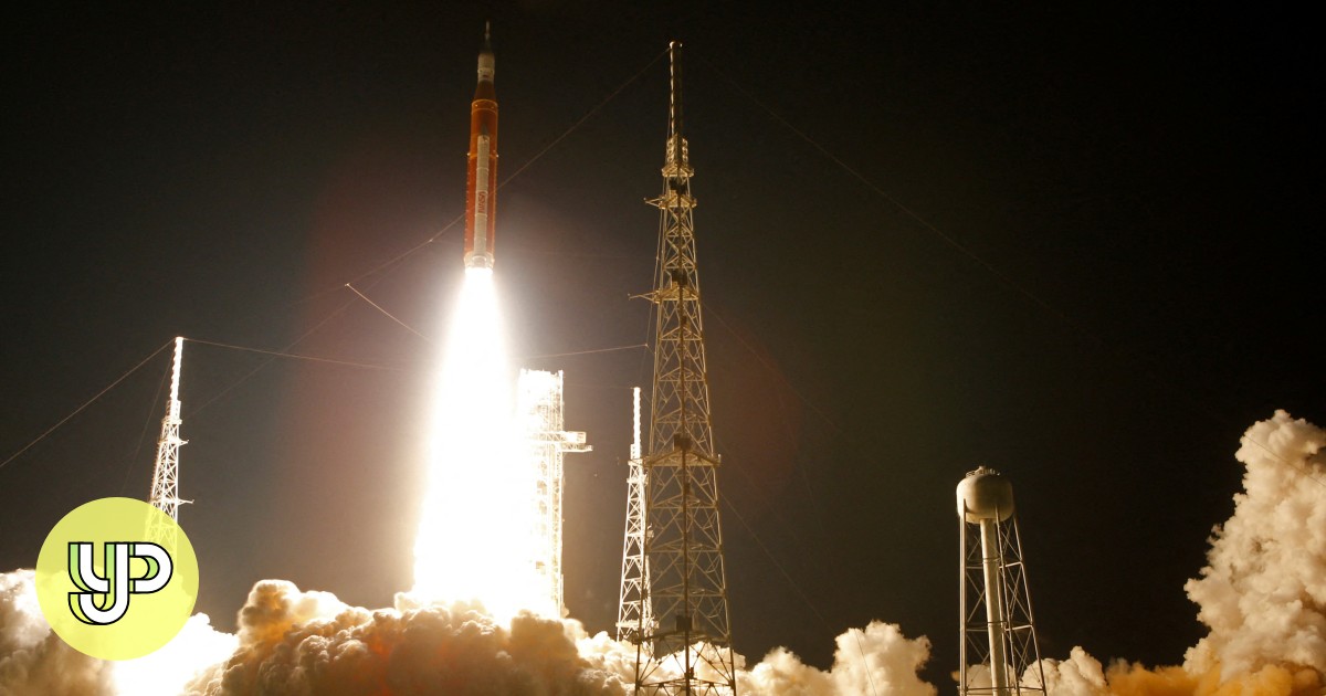 Artemis to the moon: Nasa successfully launches mega rocket, ushering ...