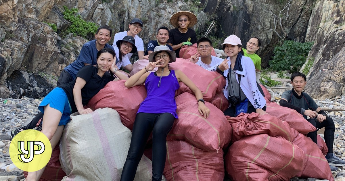 Volunteers Clean Remote Beaches in Hong Kong in Effort to Combat Disposable Lifestyle