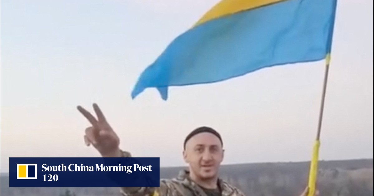 Ukrainian Troops Greeted With Joy In Kherson After Russian Army