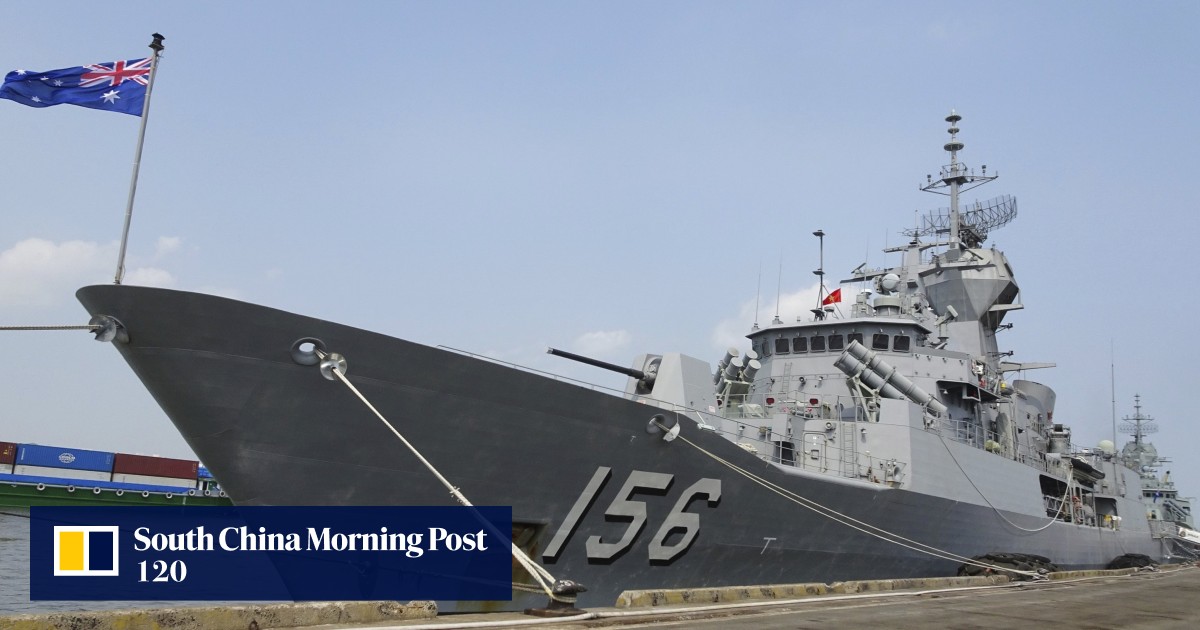 Austrália acusa um navio de guerra chinês de atingir dois mergulhadores da Marinha com pulsos de sonar em águas japonesas
