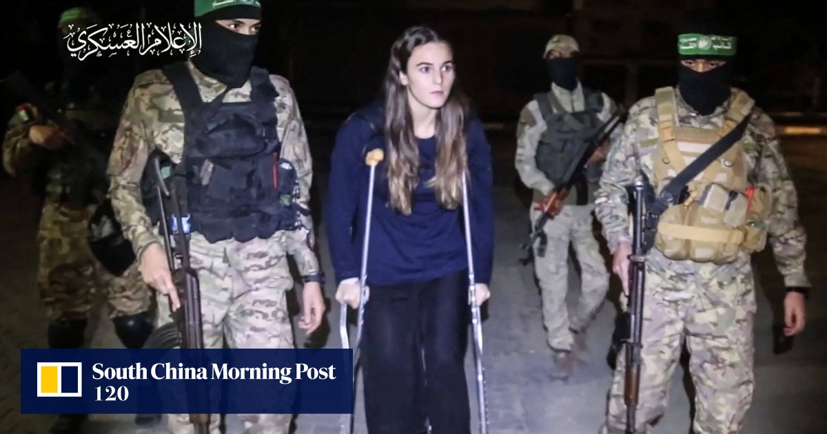 Israeli army says 14 Israeli hostages, 3 foreigners handed to Red Cross in Gaza