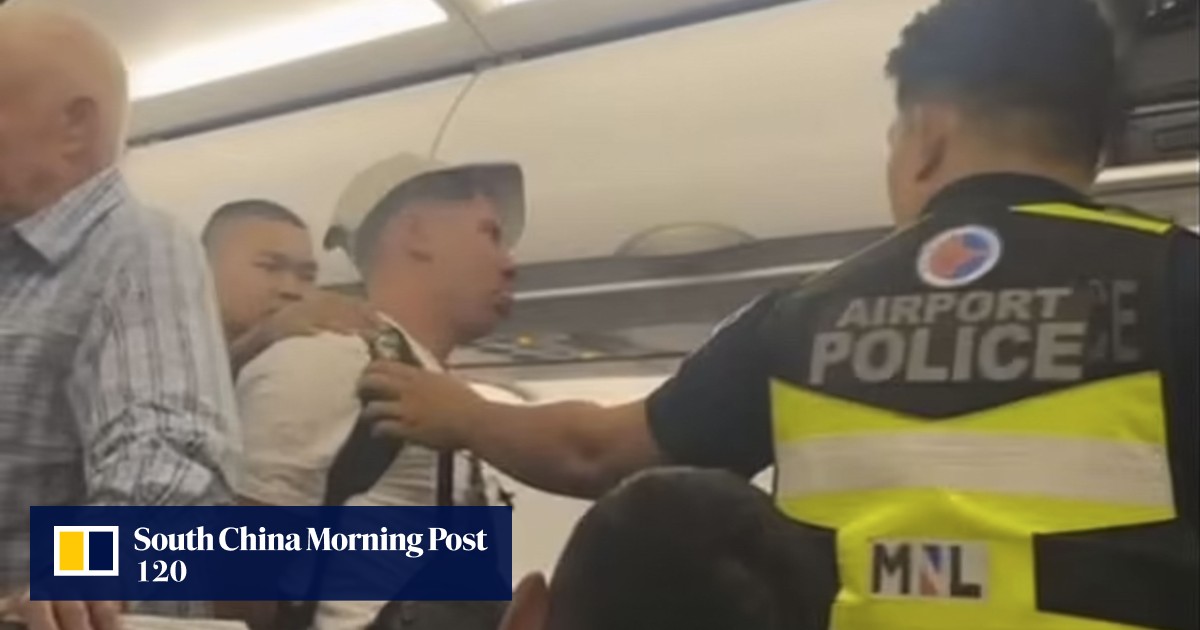 Australian man kicked off Scoot flight for slapping passenger, challenging others to fight on Singapore to Manila trip