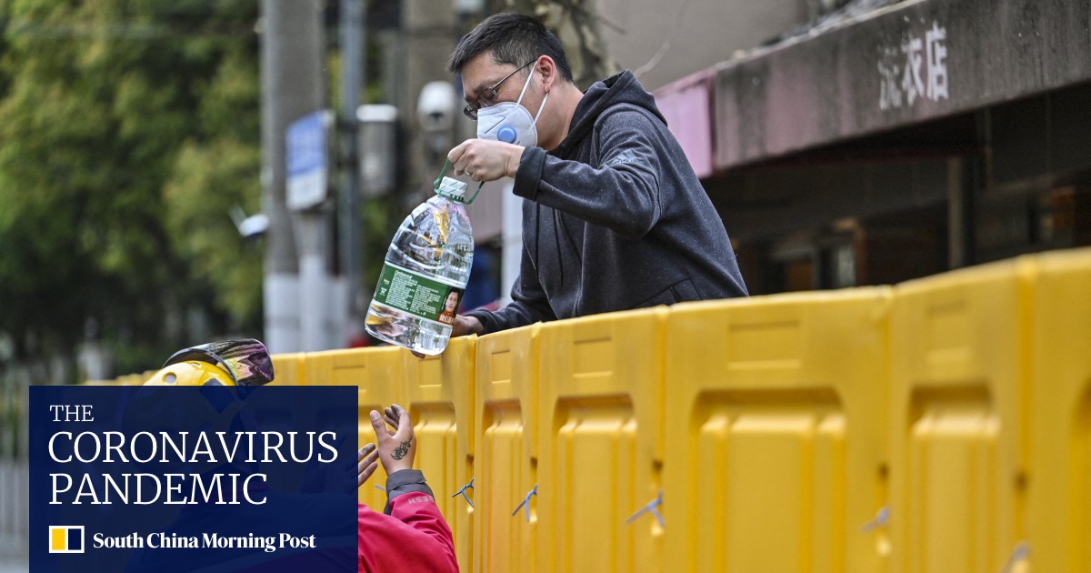 Panic-stricken Shanghai residents race to buy bottled water as taps run dry in 10 areas, after lockdown leaves psychological scar - Vimarsana News