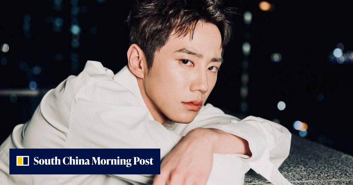 5 things to know about Love and Leashes star Lee Jun-young: the former U-Kiss K-pop idol plays the lead in Netflix's racy new film alongside Girls' Generation's Seohyun - Vimarsana News