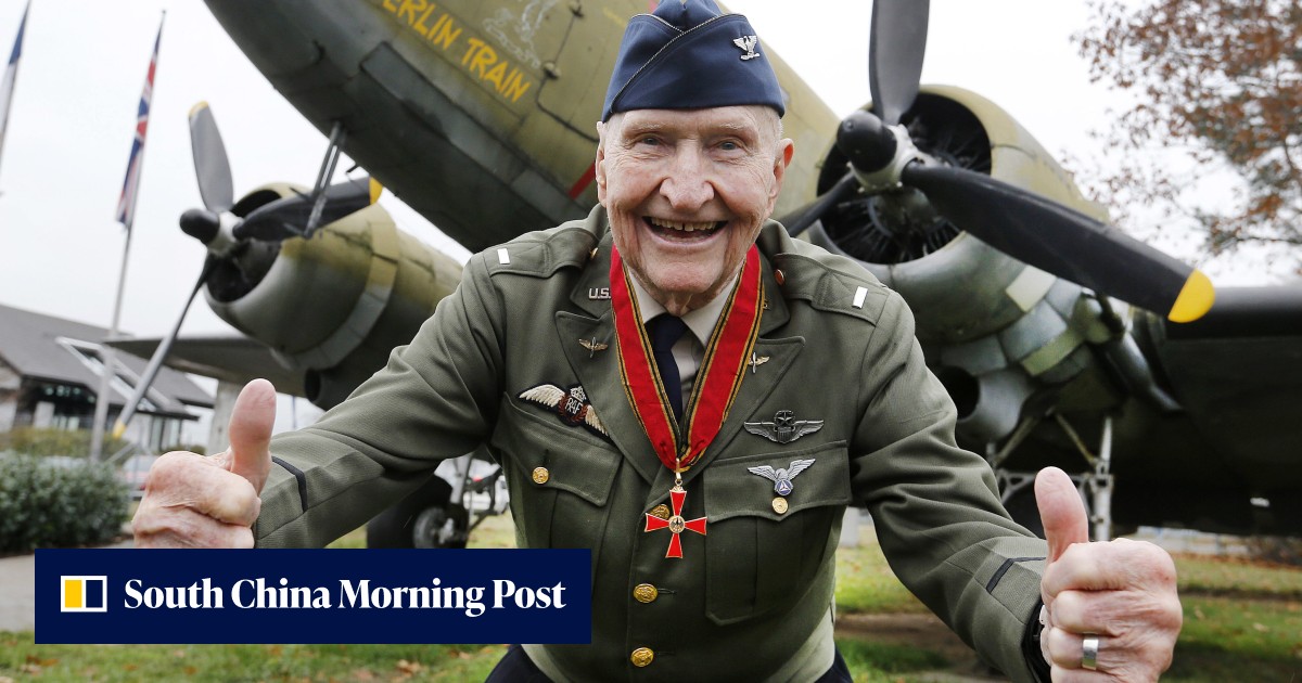 'Candy Bomber' who dropped sweets during Berlin Airlift dies at 101 - Vimarsana News