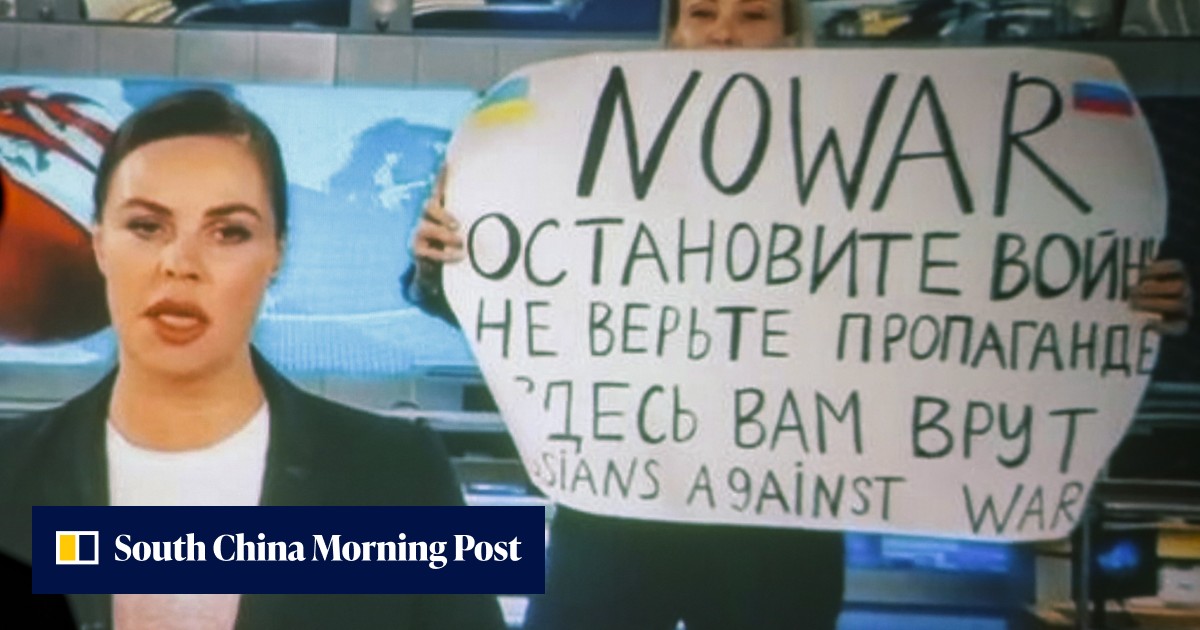 Russian TV journalist protesting Ukraine war live on air 'detained and disappeared' - Vimarsana News