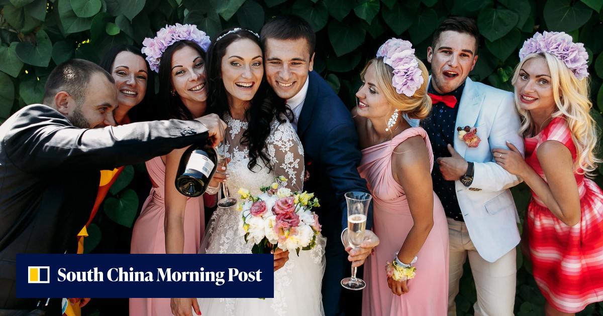 What to wear to a wedding in 2022 – fashion experts' tips for women and men on the best attire - Vimarsana News