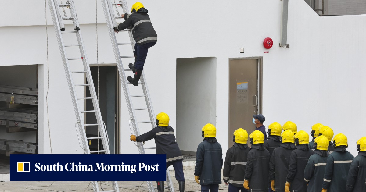 Hong Kong's Fire Services Department readies 2,000 additional officers to handle possible 6th Covid-19 wave, in bid to ease strain on paramedics - Vimarsana News