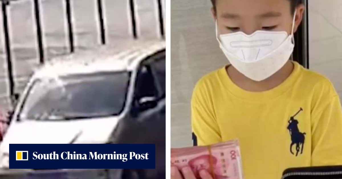 Quirky China: breaking traffic laws to get divorced, boys return US$1,500 and a 30kg honeycomb falls through a ceiling - Vimarsana News