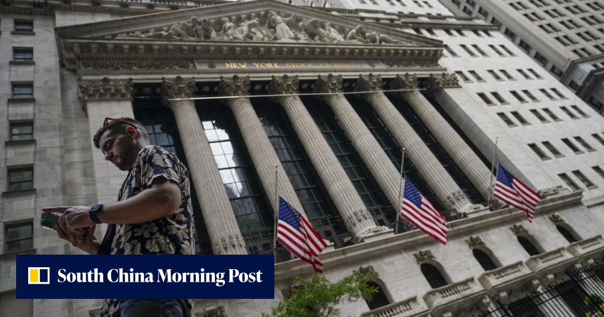 China Life Insurance, PetroChina and Sinopec to delist from NYSE amid audit dispute - Vimarsana News