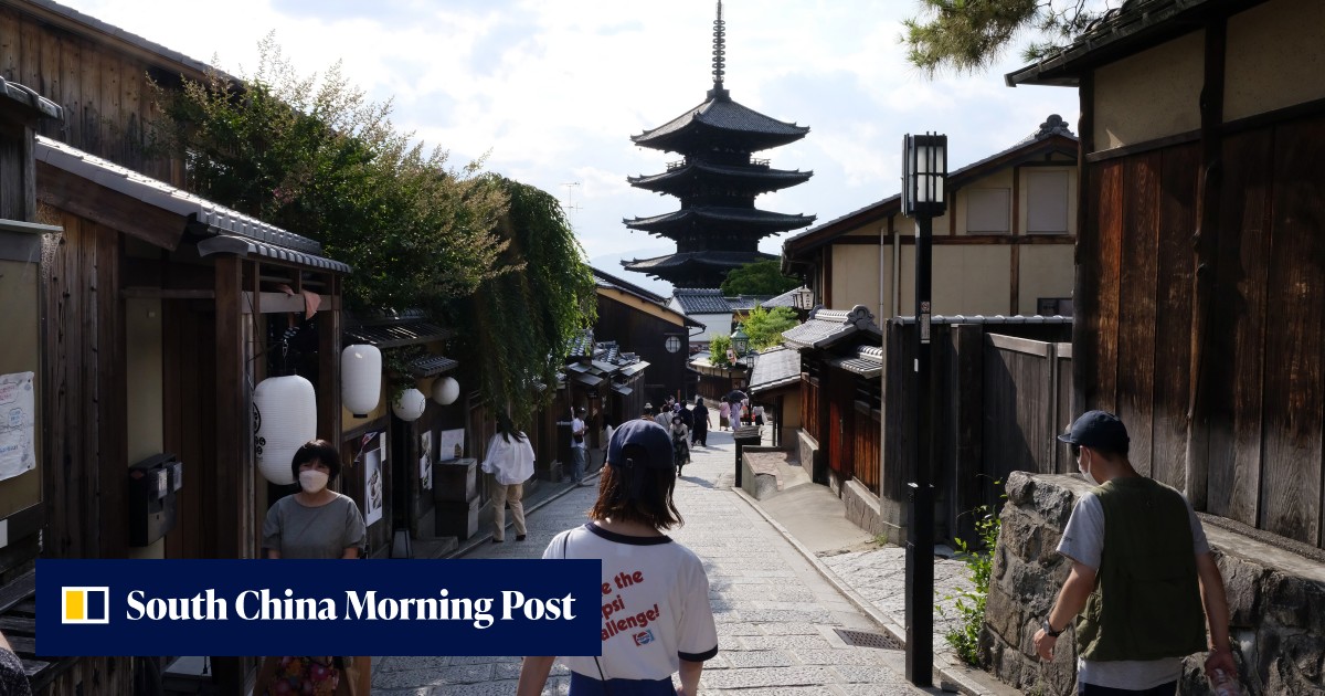 Japan travel sector calls for 'hugely damaging' Covid-19 entry curbs to end as economy rebounds - Vimarsana News