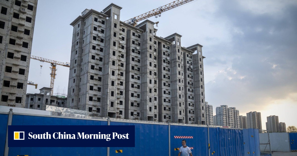 Chinese property developers surge in Hong Kong amid reports of government backing for onshore bonds - Vimarsana News
