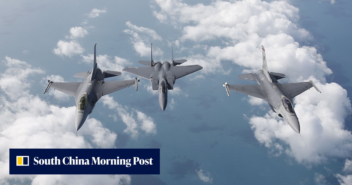 Singapore scrambles F-16 fighter jets to escort passenger plane after false bomb threat - Vimarsana News