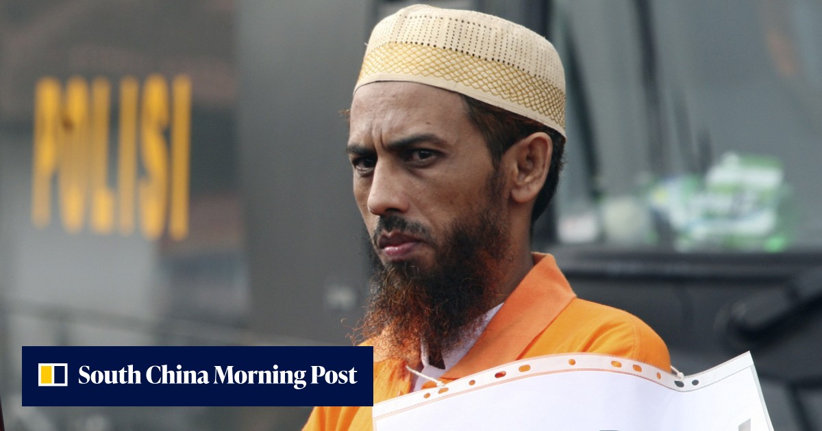 Indonesia releases Bali bomb maker on parole after he served half his sentence - Vimarsana News