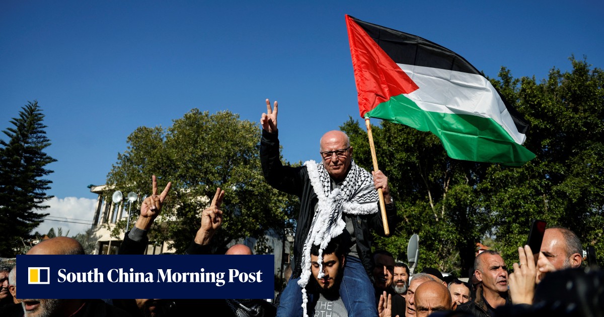 Israel frees longest serving Palestinian prisoner after 40 years - Vimarsana News