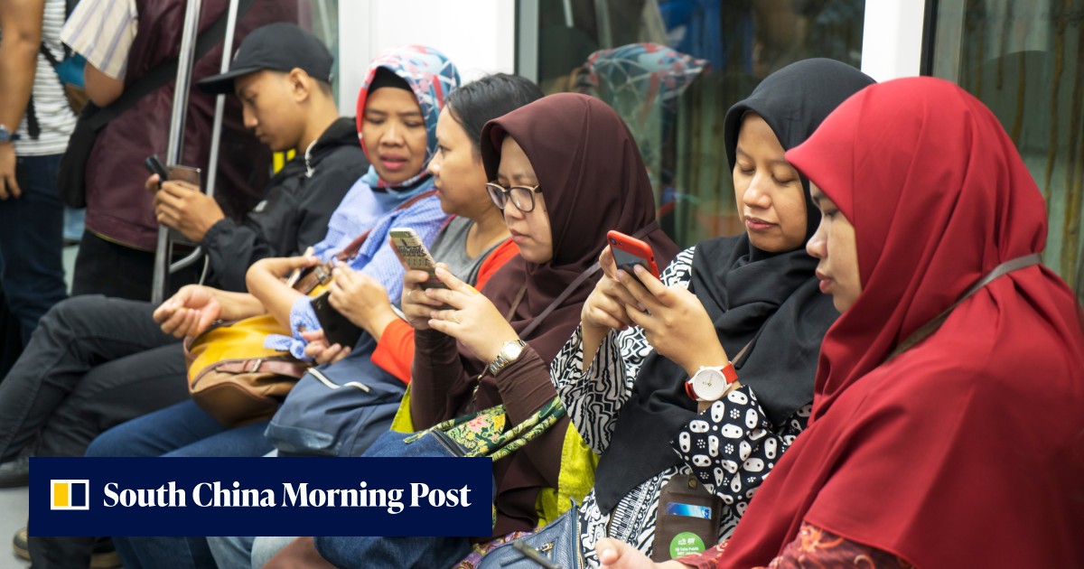 Indonesia's TikTok trend of begging for money in mud sparks backlash, exploitation concerns - Vimarsana News
