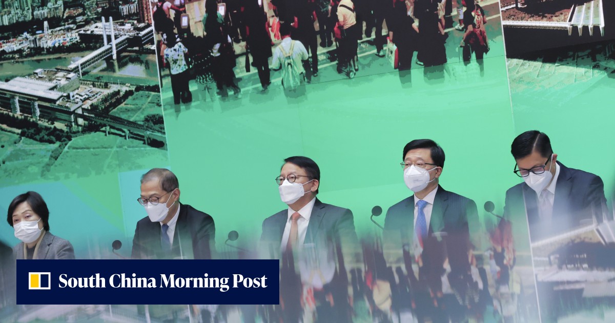 Coronavirus: Hong Kong to end travel curbs at mainland China border on Monday - Vimarsana News