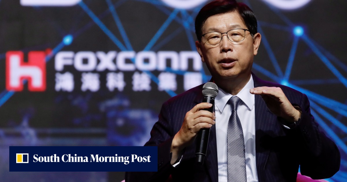 China's Henan goes on charm offensive to assure Foxconn chairman of comprehensive 'services' for world's largest iPhone factory - Vimarsana News