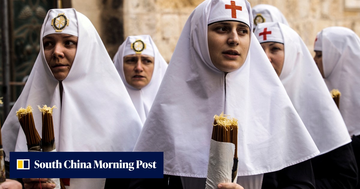 Thousands of Christians in Jerusalem for Orthodox Easter 'Holy Fire' rite - Vimarsana News