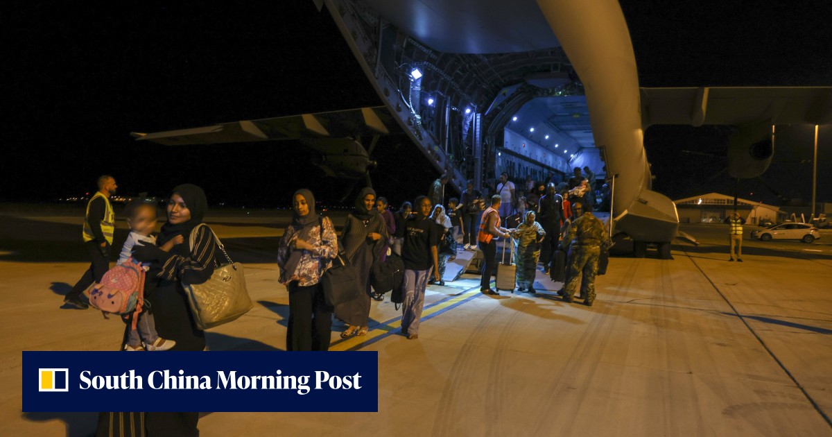 UK evacuates more than 300 people from Sudan as part of large-scale operation - Vimarsana News