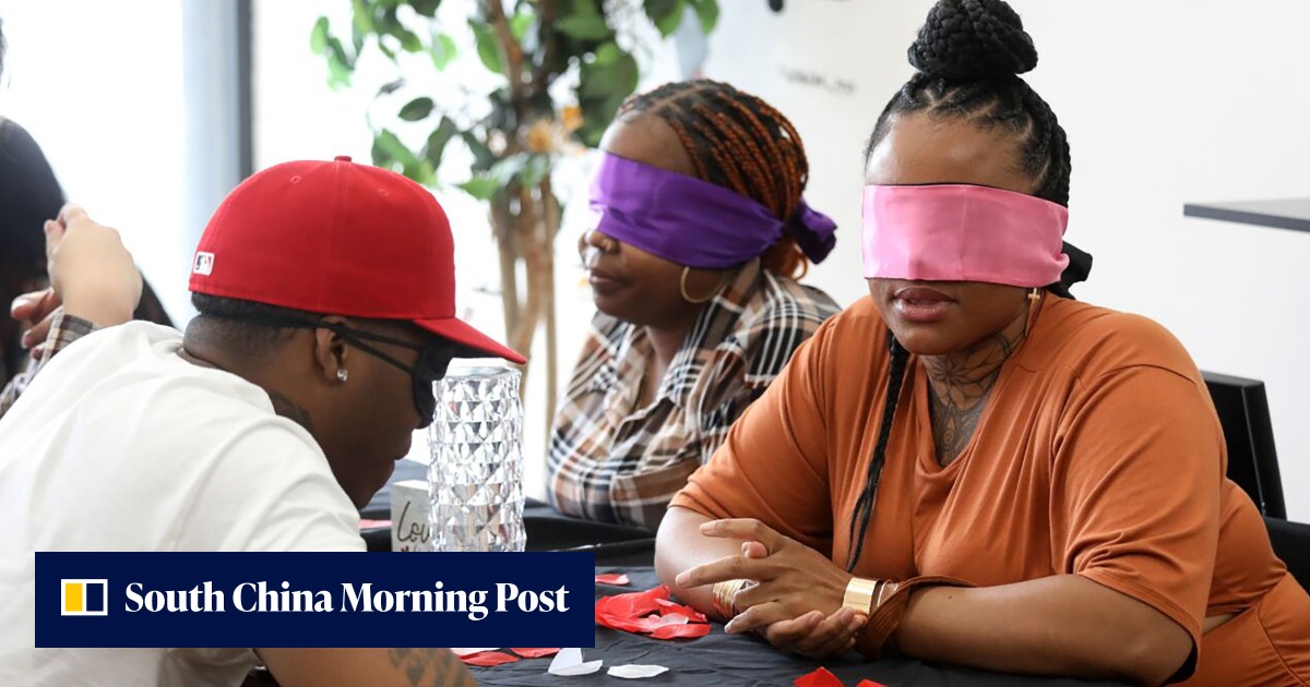 Netflix's Love Is Blind in real life: speed-dating event uses blindfolds to create a more comfortable setting - Vimarsana News